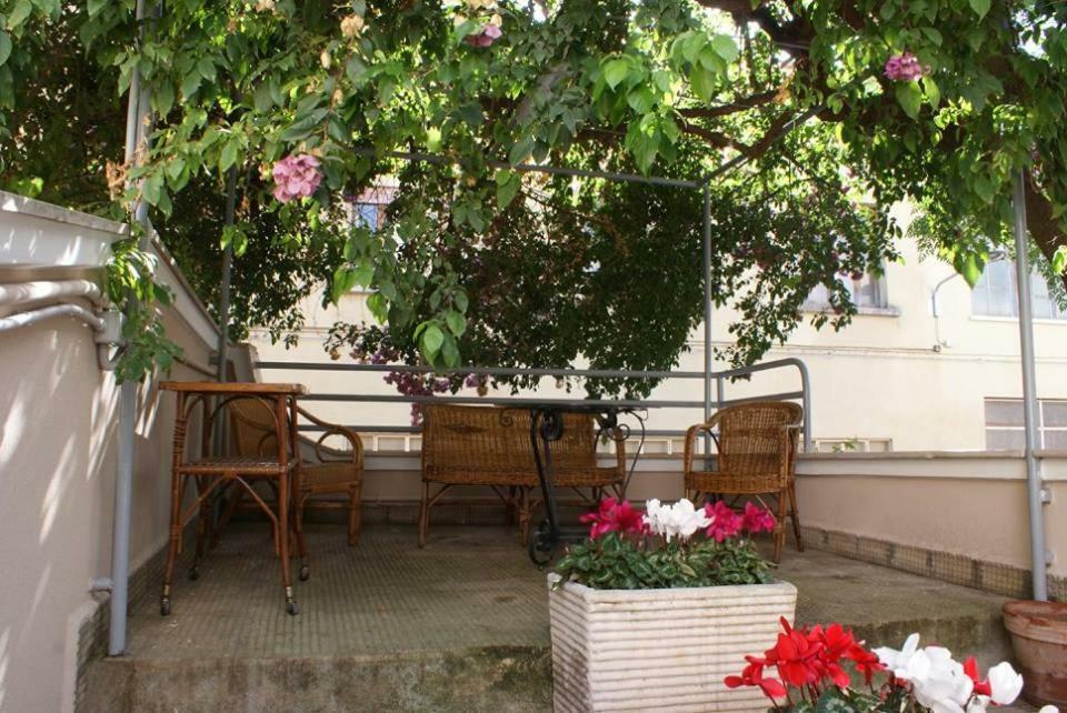 B&B La Bougainvillea Andria Bagian luar foto